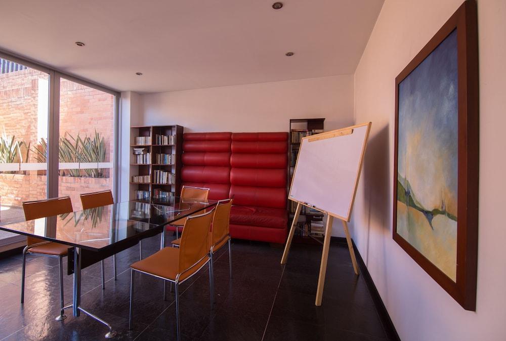 Suites Casa 95 Богота Экстерьер фото