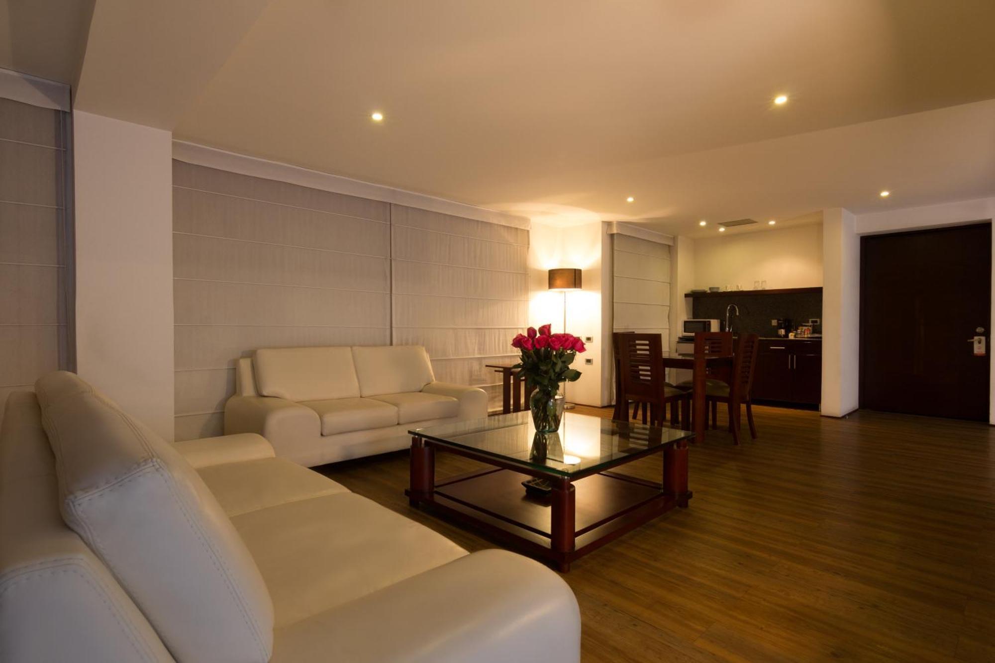 Suites Casa 95 Богота Номер фото
